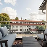 Meridian Luxury Apartments By Grand Apartments