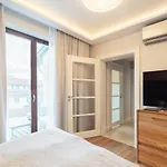 Meridian Luxury Apartments By Grand Apartments